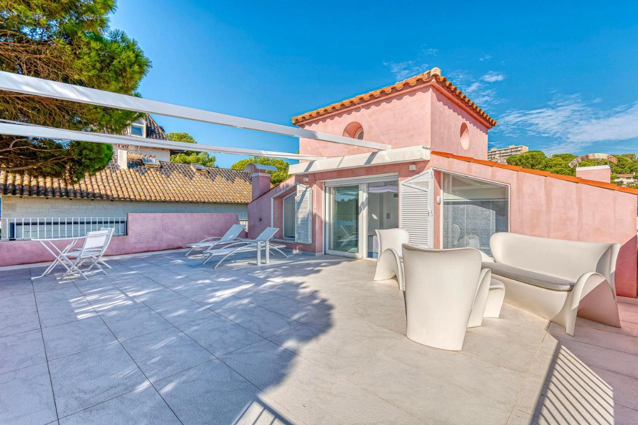 The Pink Elephant Hotel С'Агаро Екстериор снимка